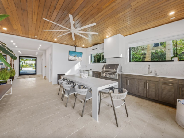Anna Maria Island Vacation Beach Pool Home Five Bedrooms